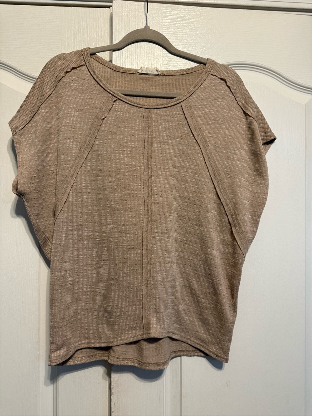 Short Sleeve Relaxed Knit Top in Taupe